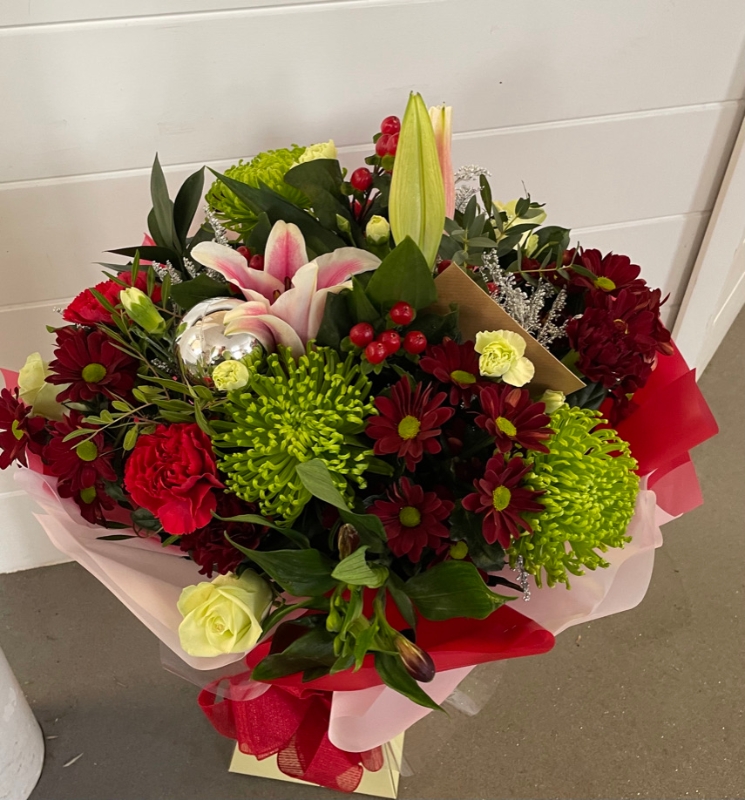 Florist Choice Xmas Handtied